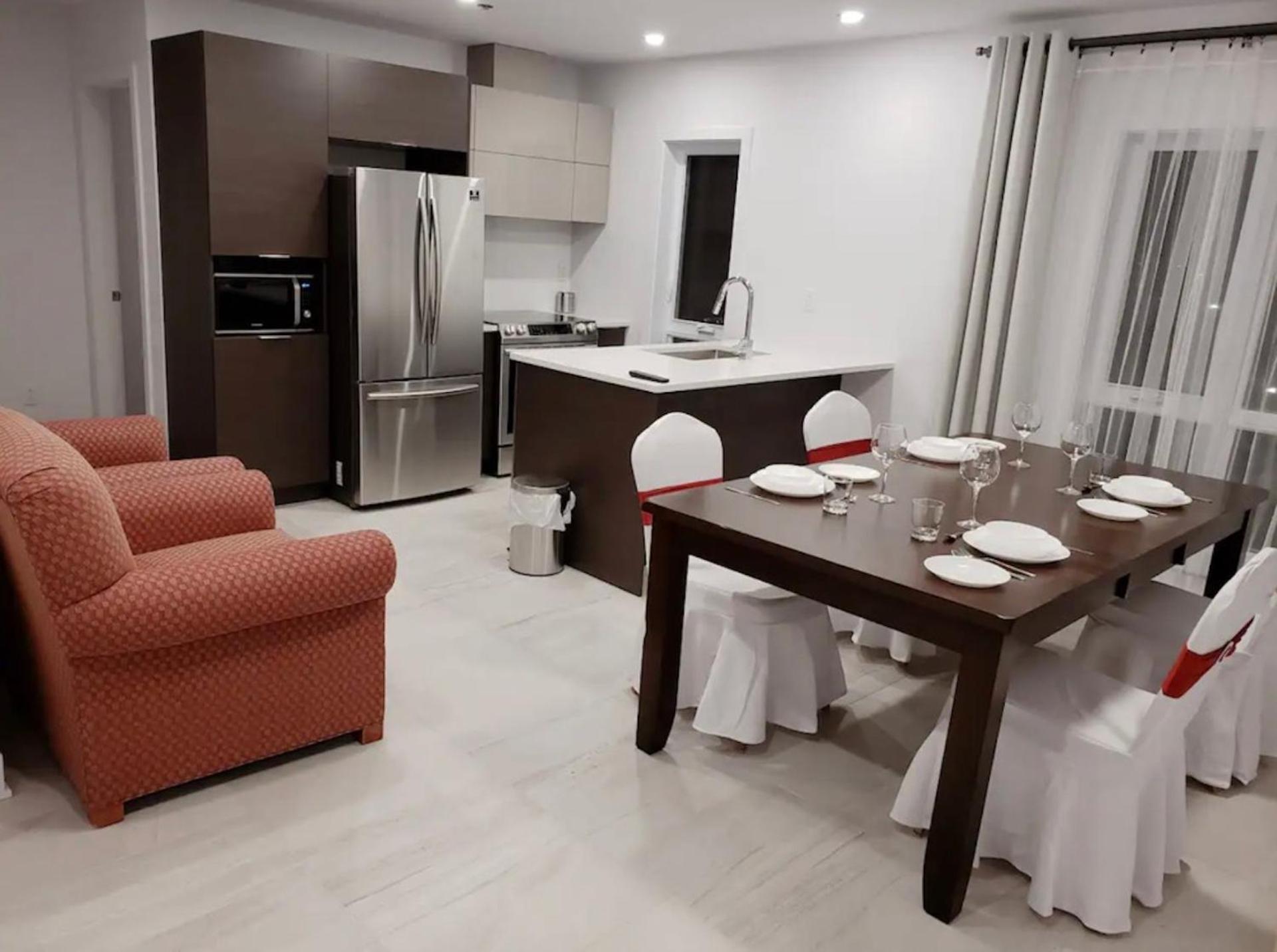 Le Bijou Airhome One Or Two Bedroom Suite 몬트리올 외부 사진